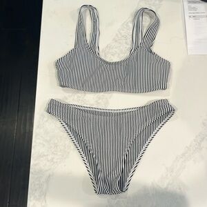 SHEIN women’s bathing suit size x-small never worn